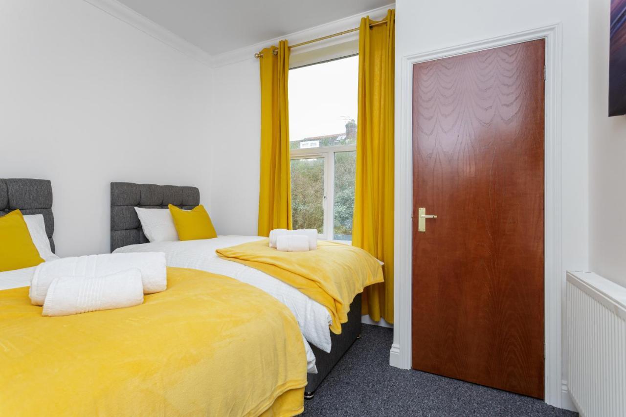 פורטסמות' Luxury Granada Apartments - 1 & 2 Bed Flats W Free Parking Perfect For Contractors, Students Near The Beach חדר תמונה