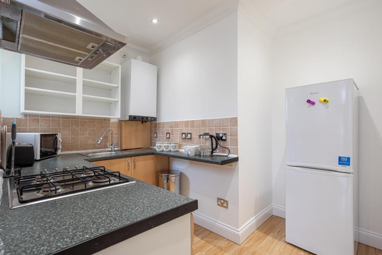 פורטסמות' Luxury Granada Apartments - 1 & 2 Bed Flats W Free Parking Perfect For Contractors, Students Near The Beach מראה חיצוני תמונה